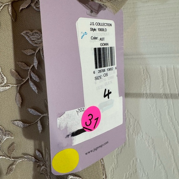 JS Collections Silver High Low Gown with Flutter Sleeves Size 4 NWT - Picture 3 of 5